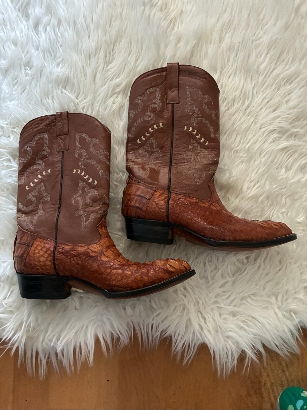Leather Western BOOTS. Size 10. - Picture 2 of 9